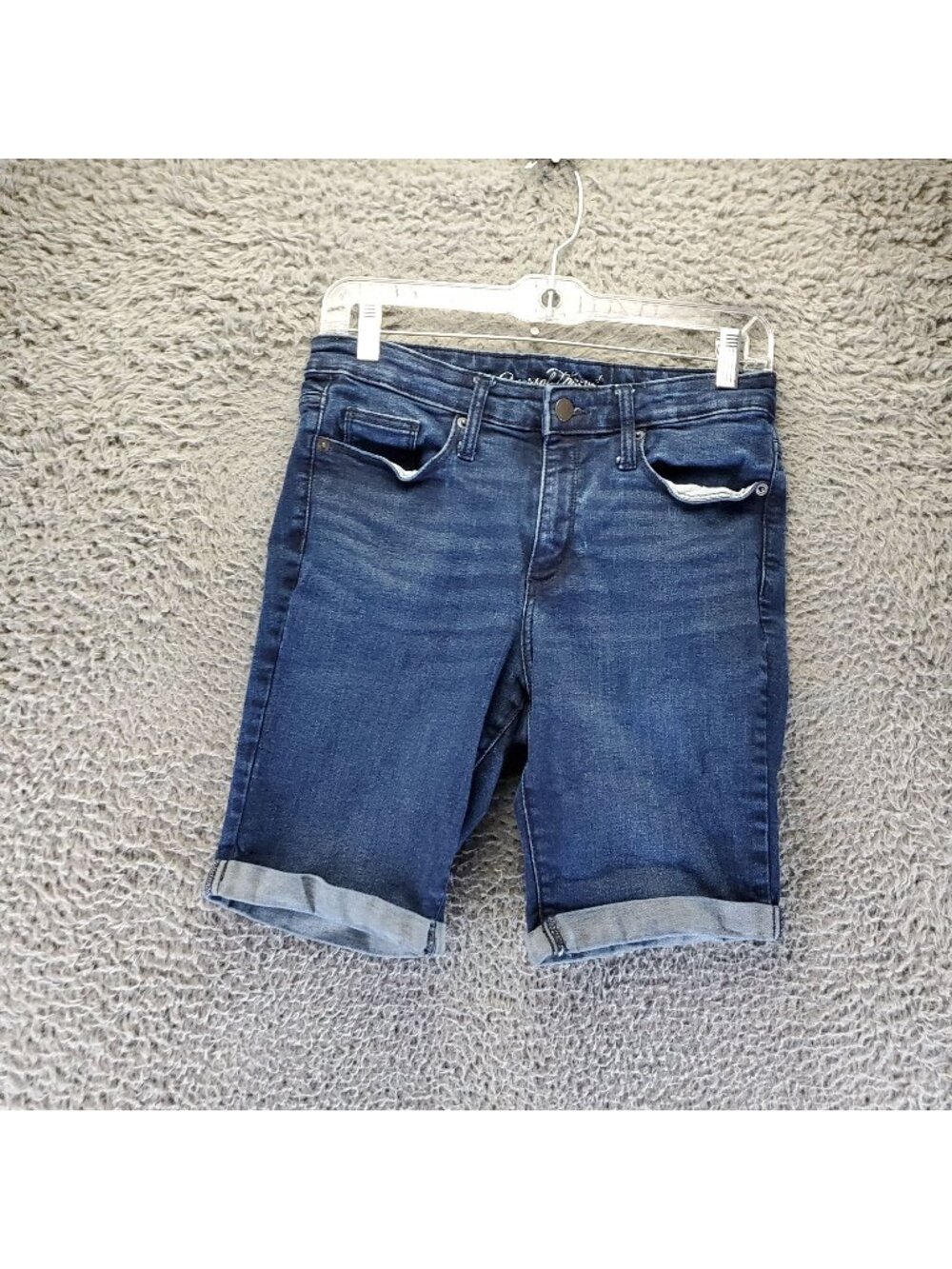 Universal Thread Shorts Womens Size 6 Blue Denim High Rise Cuffed Jorts
